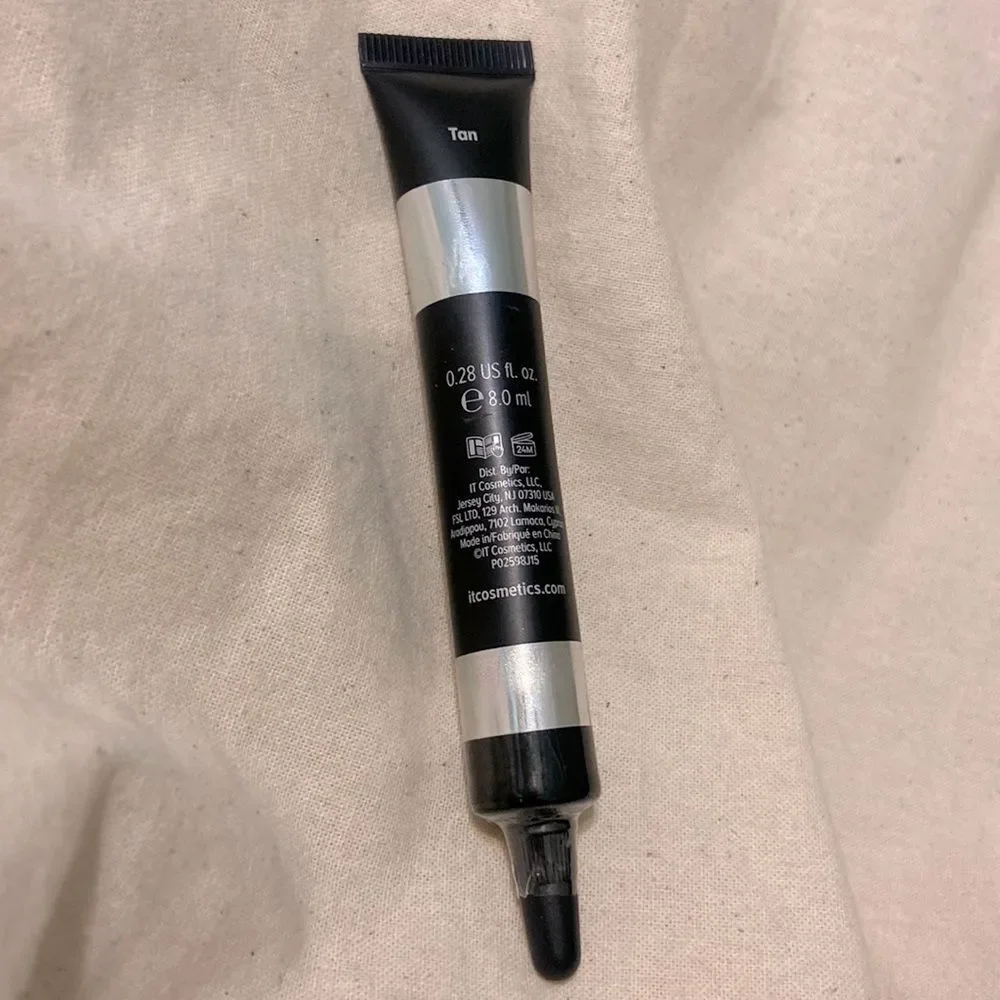 It Cosmetics Bye Bye Under Eye Full Coverage Anti-Aging Waterproof Concealer NEW